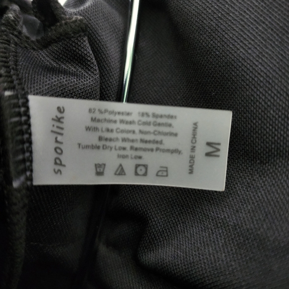 M Nwt Medium Black Ruffled One-piece Swimsuit - Picture 5 of 9